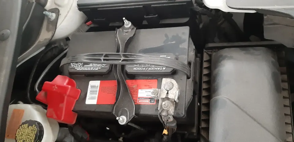 Thay Bình Ắc Quy Xe Ford Explorer Tại Cần Thơ: Thông Số, Bảng Giá & Lắp Tận Nơi 24/7