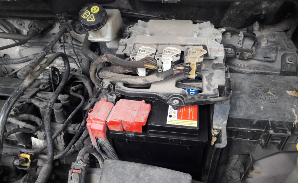Bình ắc quy Ford Ecosport 2014 tại Cần Thơ - Ắc Quy Cát Lâm