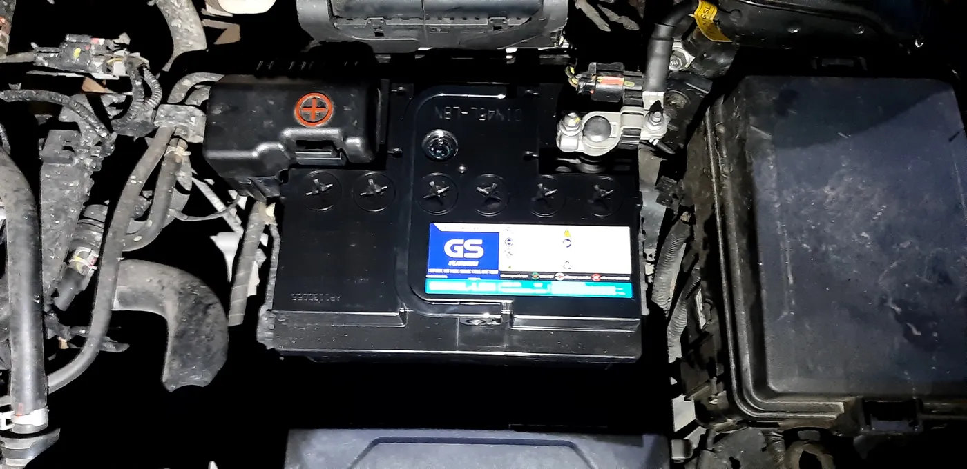 Thay bình ắc quy xe Hyundai Accent tại Cần Thơ Ắc quy GS MF DIN45L thay cho xe Accent tại Cần Thơ - Ắc Quy Cát Lâm