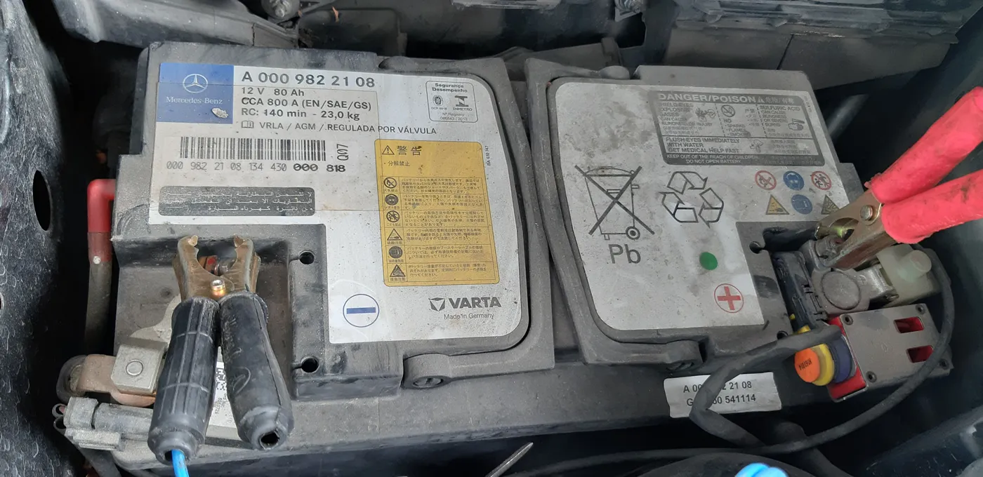 ac quy xe mercedes GLK 250 4 Matic tại Cần Thơ - Ắc Quy Cát Lâm