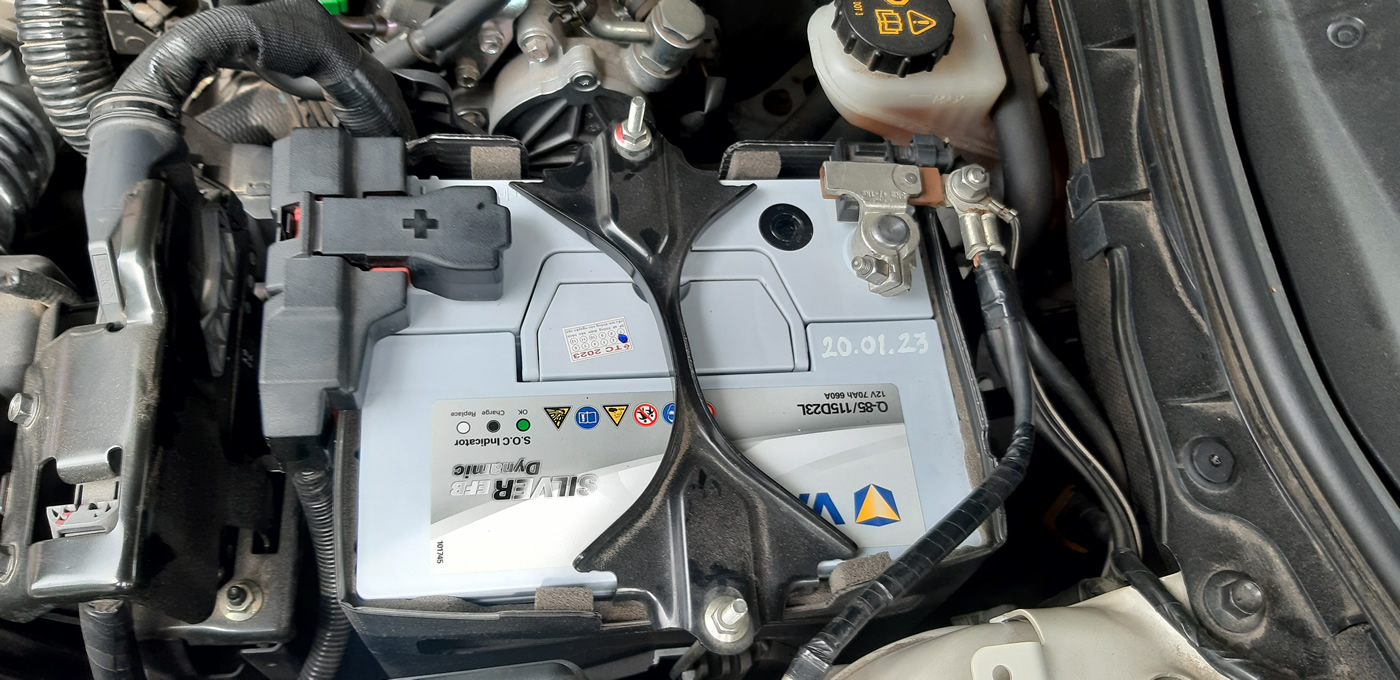 Thay bình Varta 115D23L cho xe Mazda 6