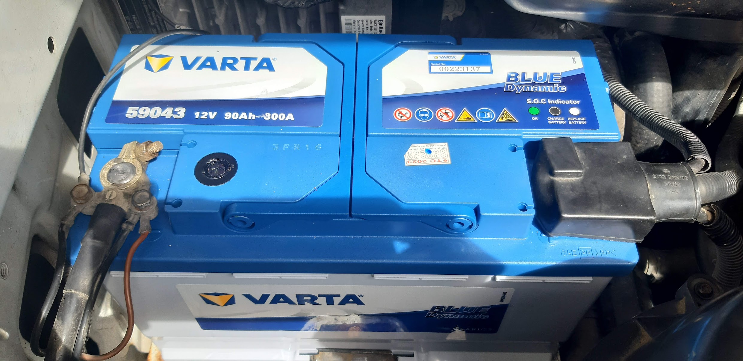 Bình ắc quy Varta 59043 (12v-90ah)