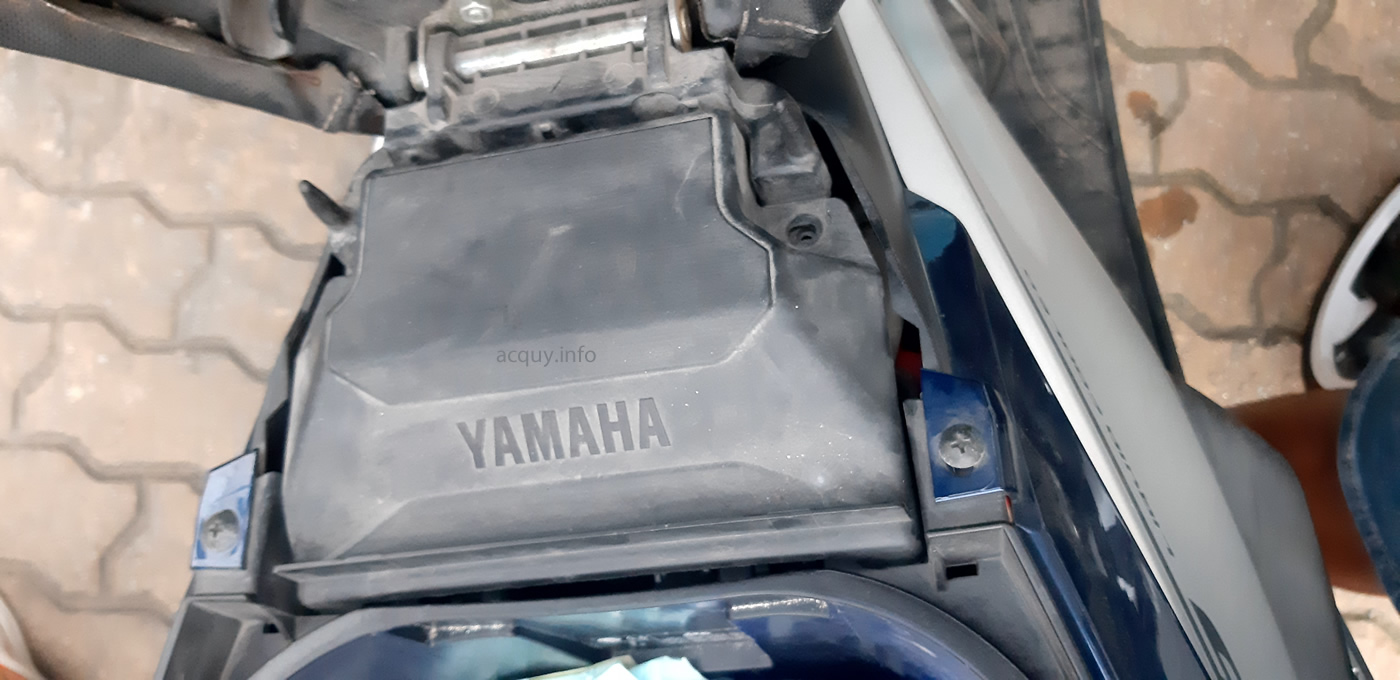 Vị trí bình ắc quy xe Yamaha NVX